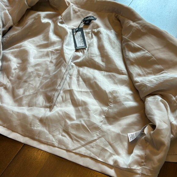 NWT Boohoo Women Oversized Cropped Boxy Tailored Blazer Size 12 Cream - Picture 13 of 15